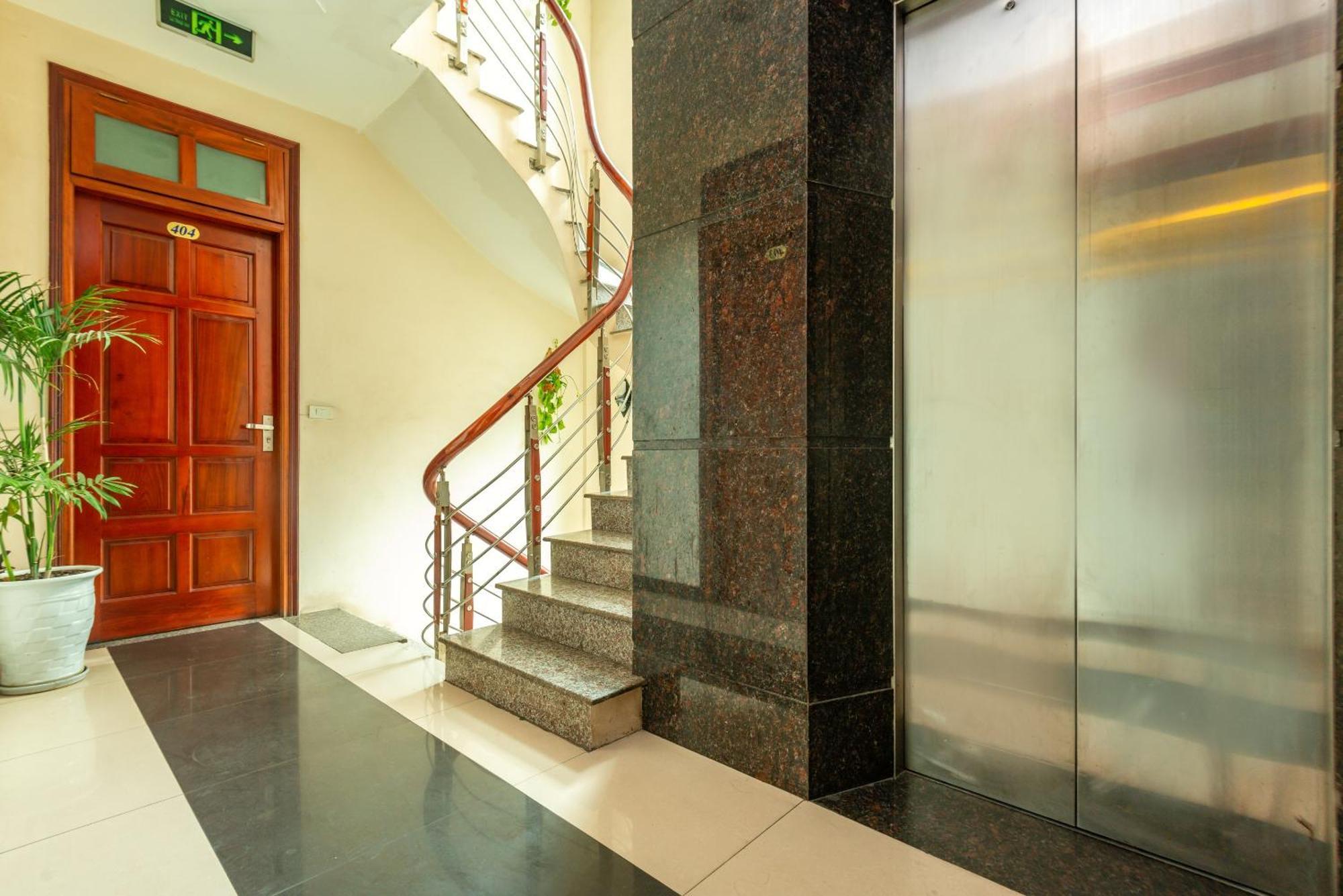 Oyo 887 Star Hotel Ханой Экстерьер фото